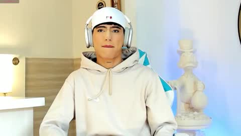 Liam online show from 09.12.25