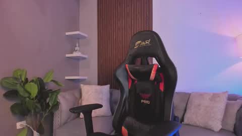 Snapshot of liam_colliins chatting on 02.06.26 Liam Collins online show from 02.06.26