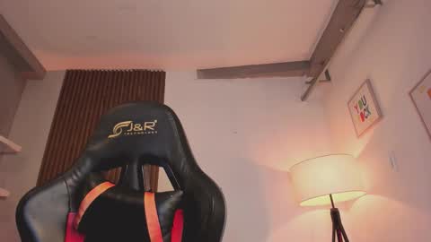 Snapshot of liam_colliins chatting on 02.08.26 Liam Collins online show from 02.08.26