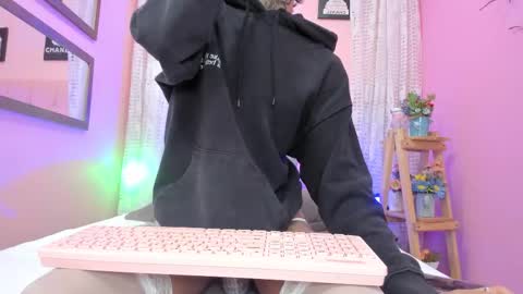 Liam online show from 12.16.25