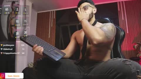 LIAM KLEIN online show from 04.10.26