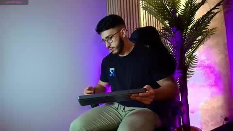 LIAM KLEIN online show from 05.25.26