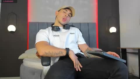 Liam online show from 02.12.26