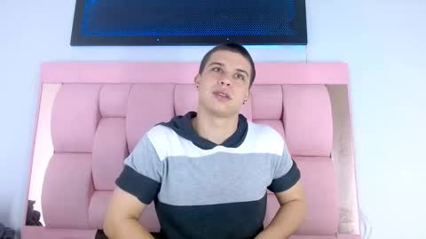 liam_york online show from 11.20.25