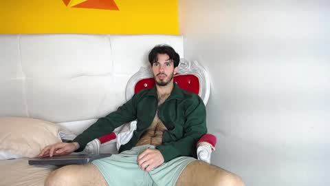LiamLuxe online show from 12.14.24