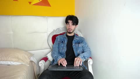 LiamLuxe online show from 12.17.24