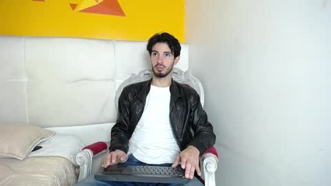 LiamLuxe online show from 12.26.24