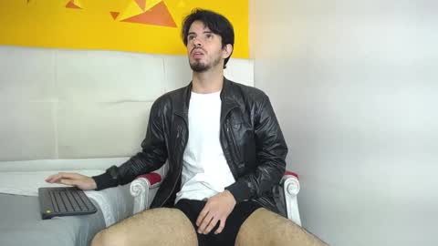 LiamLuxe online show from 01.17.25