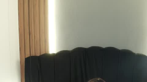 L I A M O N R O E online show from 03.14.26