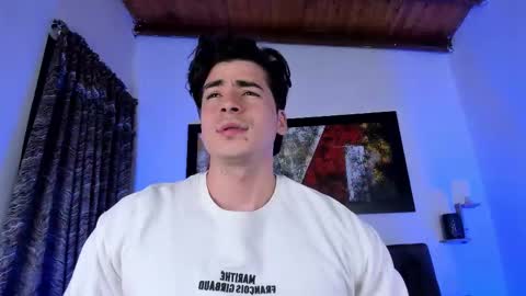 Snapshot of liamwyatt_ chatting on 11.05.25 liamwyatt_ online show from 11.05.25