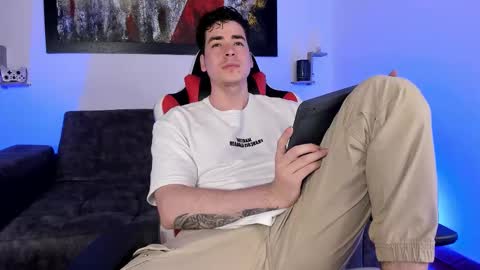 liamwyatt_ online show from 12.20.25