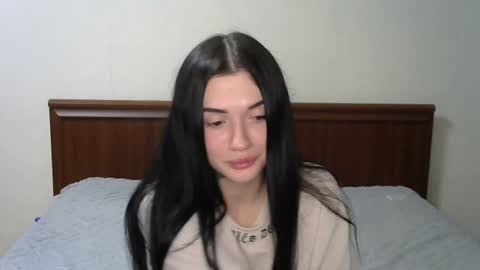 liana_diva online show from 01.25.25