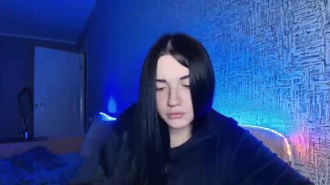 liana_diva online show from 11.22.25