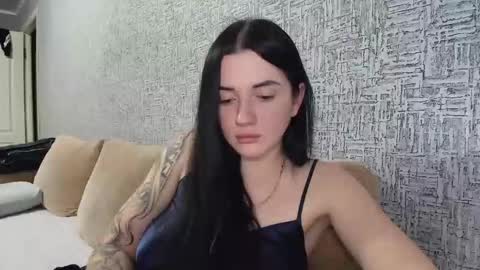 liana_diva online show from 02.02.26