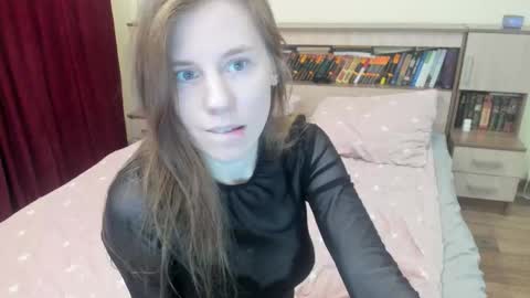 Snapshot of lianamiller88 chatting on 10.18.25 lianamiller88 online show from 10.18.25