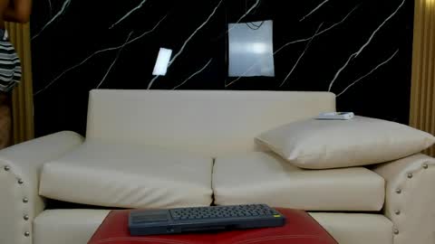 Liang online show from 04.18.26