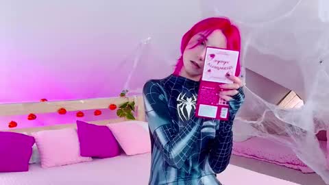 Snapshot of liann_stark chatting on 10.30.25 Lian online show from 10.30.25