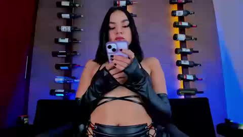Snapshot of liaowen__ chatting on 09.17.25 MISTRESS LIA online show from 09.17.25