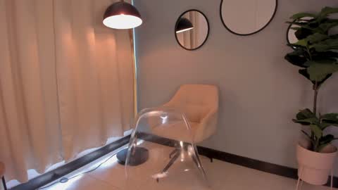 Lia online show from 12.04.24