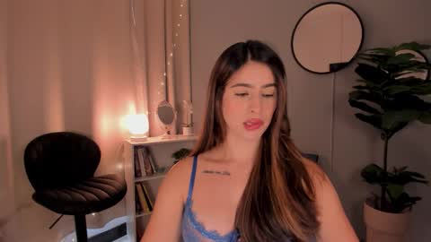 Lia online show from 10.15.25