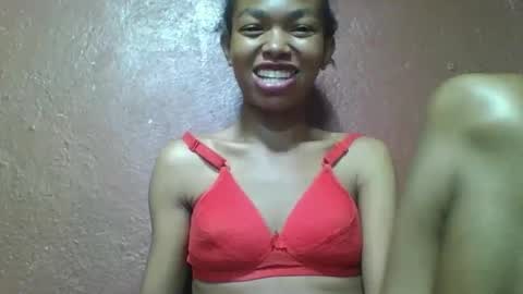 Snapshot of liaraisha chatting on 09.27.25 liaraisha online show from 09.27.25