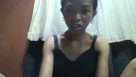 Snapshot of liaraisha chatting on 10.19.25 liaraisha online show from 10.19.25