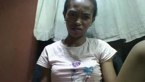 Snapshot of liaraisha chatting on 10.25.25 liaraisha online show from 10.25.25