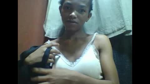 Snapshot of liaraisha chatting on 11.27.25 liaraisha online show from 11.27.25