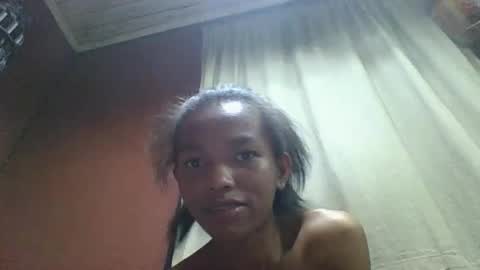 Snapshot of liaraisha chatting on 12.04.25 liaraisha online show from 12.04.25