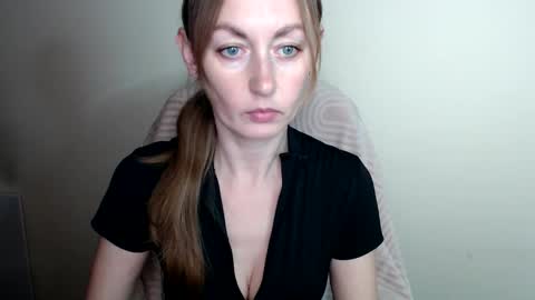 Lia online show from 05.18.26