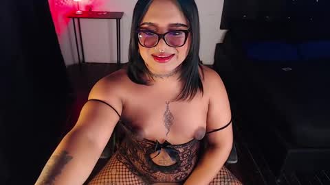 Snapshot of liascarlett chatting on 12.23.24 LiaScarlett online show from 12.23.24