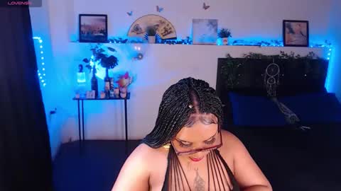 Snapshot of liascarlett chatting on 09.21.25 LiaScarlett online show from 09.21.25