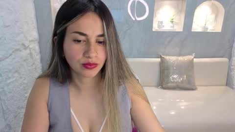 Online 800 to 1400 online show from 10.18.25