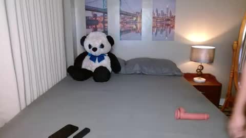 Snapshot of liayanah_ chatting on 12.01.25 Liayanah online show from 12.01.25