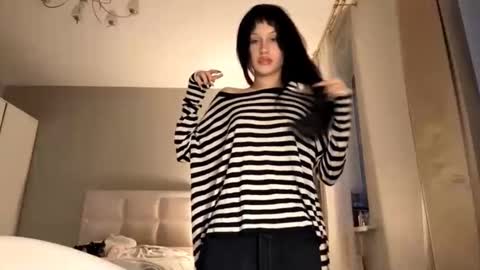 Keily online show from 12.05.25