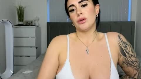 Snapshot of libbyloveheartx chatting on 01.07.25 Libby online show from 01.07.25