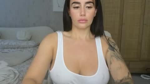 Snapshot of libbyloveheartx chatting on 10.14.25 Libby online show from 10.14.25