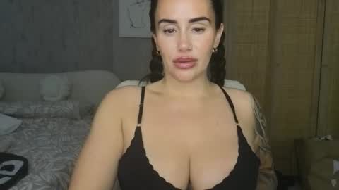 Snapshot of libbyloveheartx chatting on 10.25.25 Libby online show from 10.25.25