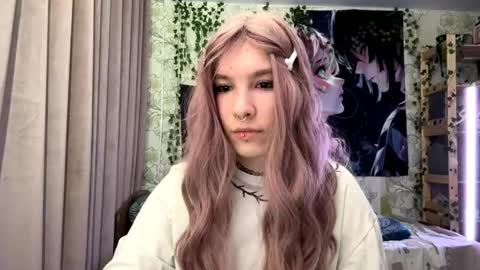 Lola online show from 09.28.25