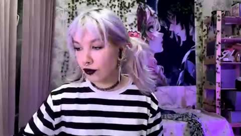 Lola online show from 10.05.25