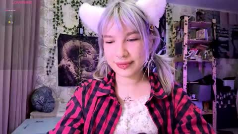 Lola online show from 10.08.25