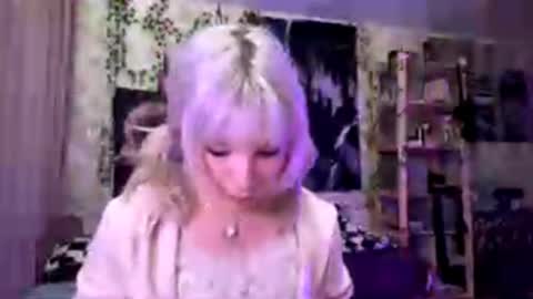 Lola online show from 10.11.25