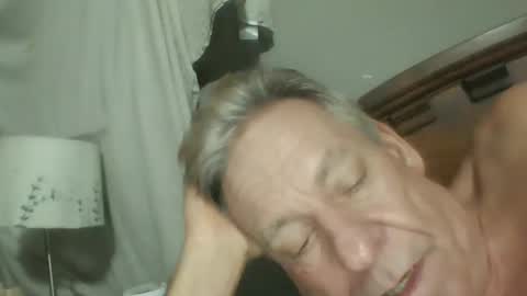 lickmysnowballs online show from 01.17.25