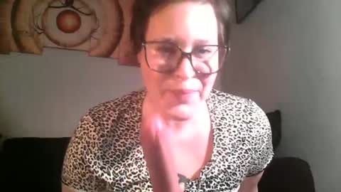 life_as_lindz online show from 03.22.26