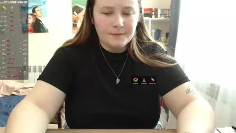 light_lunaa online show from 02.20.25