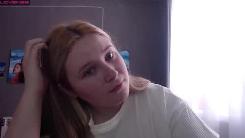 light_lunaa online show from 11.05.25