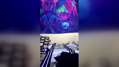 Snapshot of lightskin_party chatting on 01.15.26 lightskin_party online show from 01.15.26