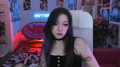 LiLu online show from 11.04.25