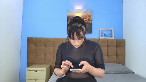 Liiaa Sweett  online show from 05.22.26
