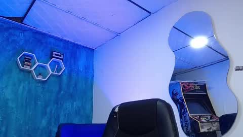 Snapshot of liiaam_lee_ chatting on 12.09.24 Daniel online show from 12.09.24